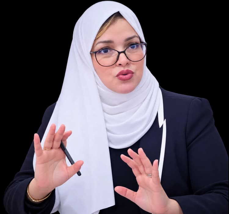 المديرة العامة أ. نوال عيساوي — مدرسة منصورة للتكوين والتعليم بالجلفة